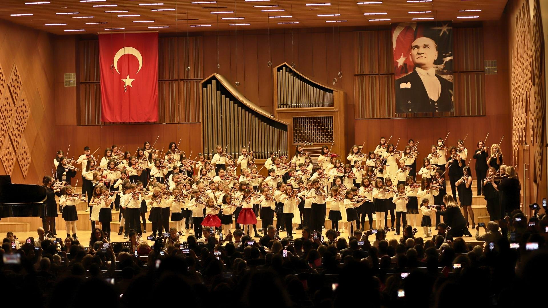 CSO Cumhuriyet Konseri